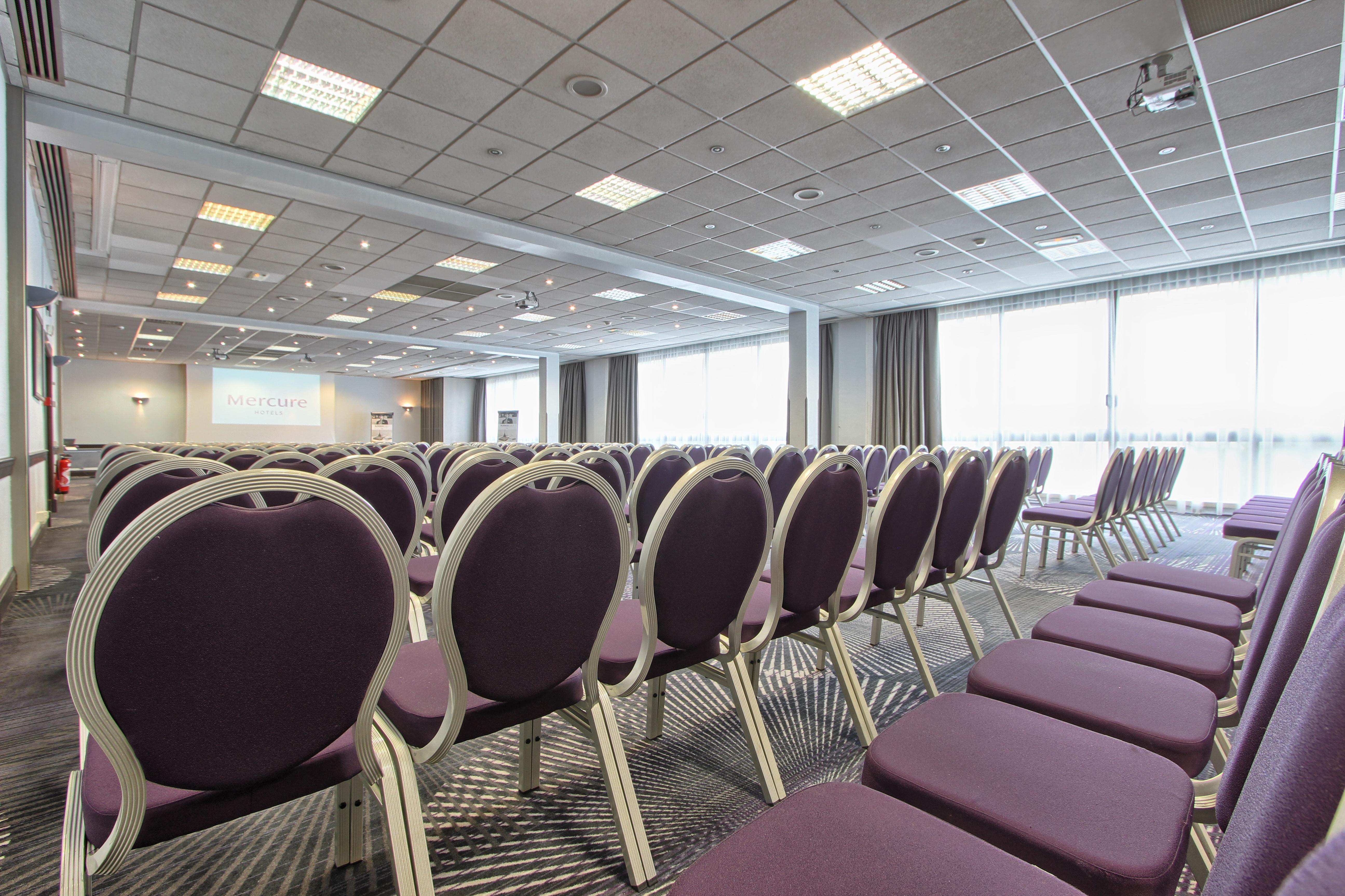Mercure Paris Velizy Exterior photo